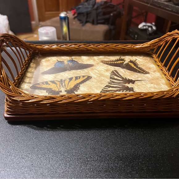 Wooden and wicker serving tray/ trinket tray - Picture 2 of 6
